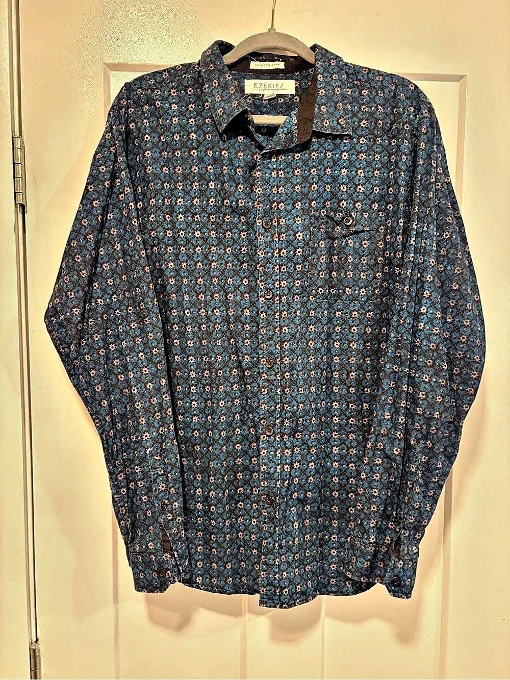 All We Have Is Now Floral Button Down Shirt Blue XL Like New